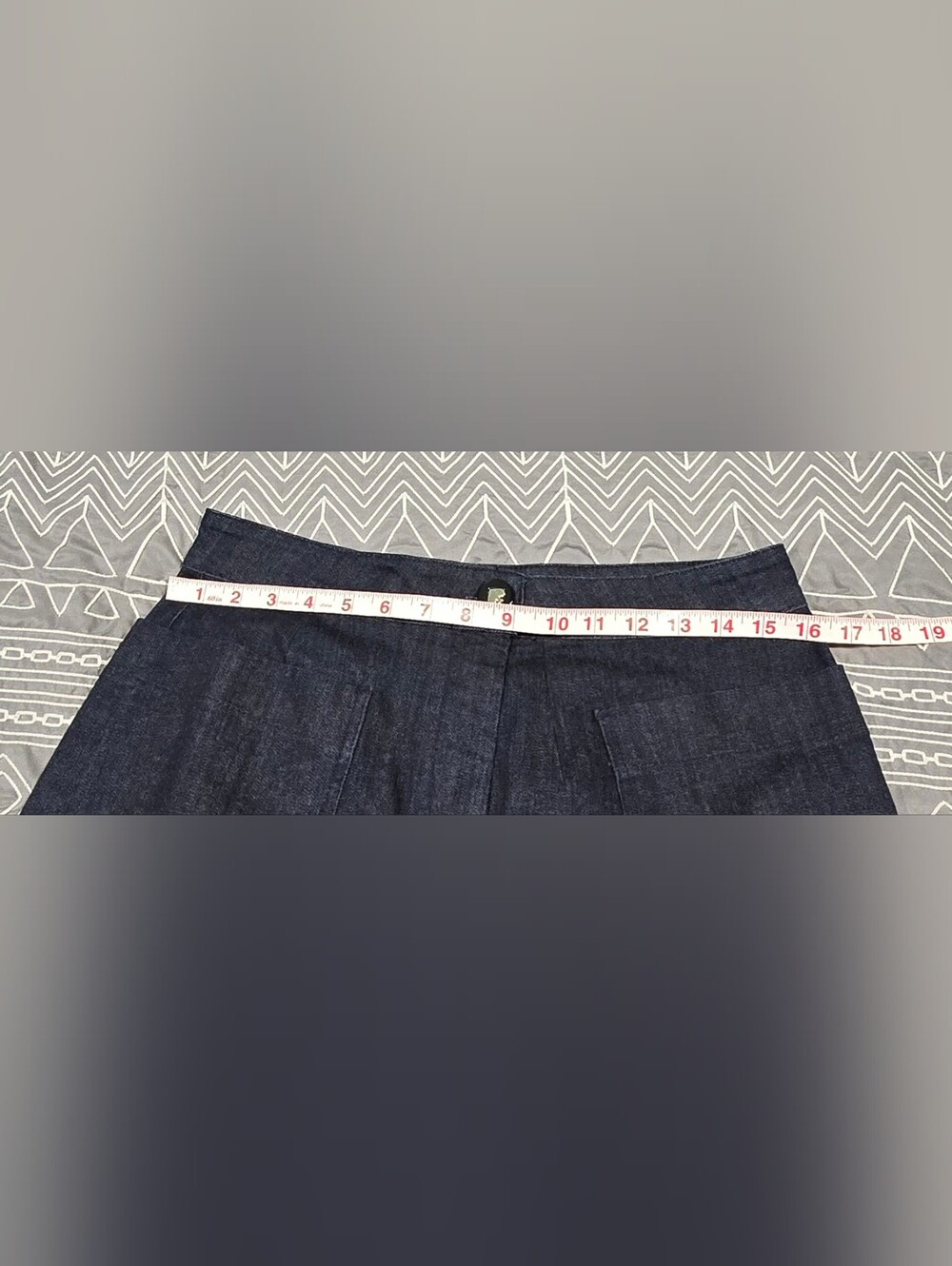 Kate Spade High Waisted Wide Leg Cropped Jeans Size 15/32 - Picture 8 of 8